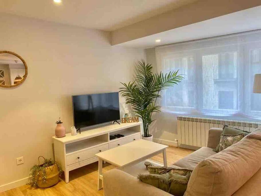 Apartamento A Estrenar En Centro Gijon. Fibra-Tv 외부 사진