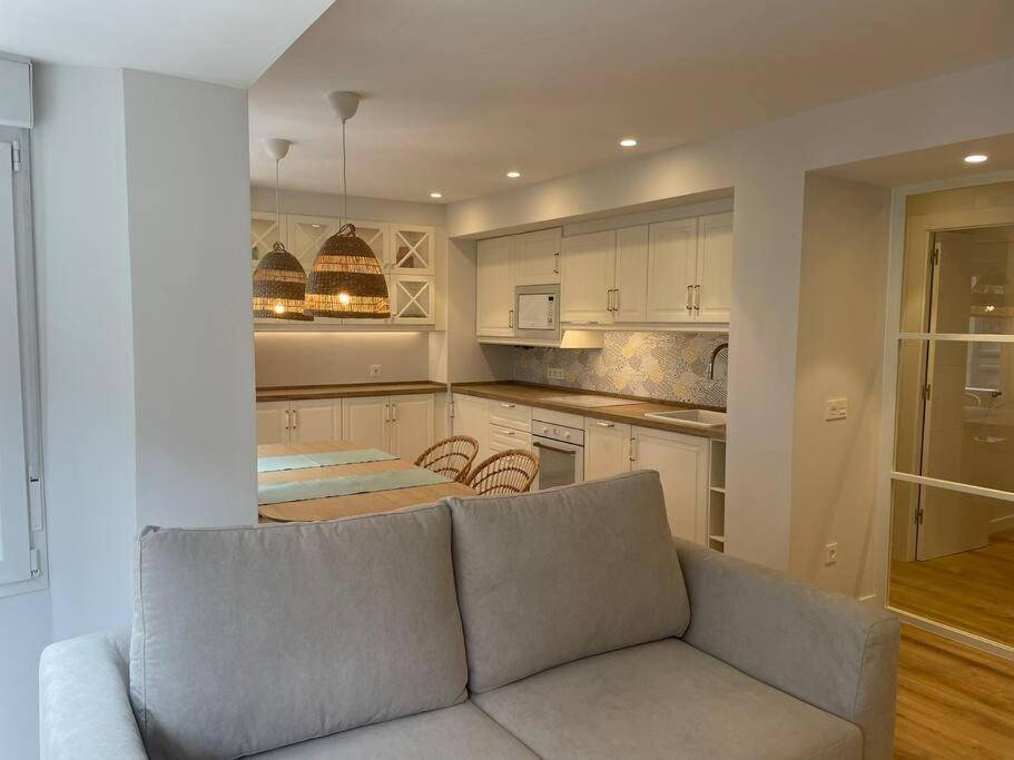 Apartamento A Estrenar En Centro Gijon. Fibra-Tv 외부 사진
